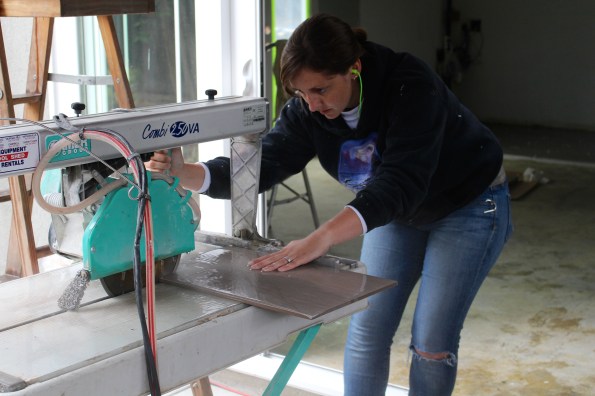 Cutting tile for the lounge
